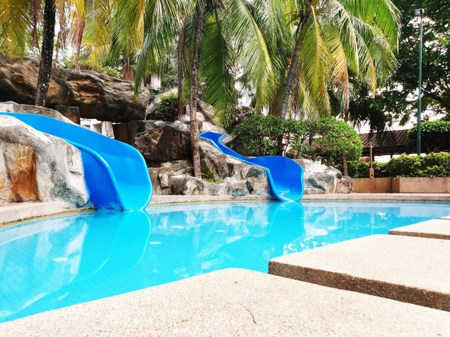 Mahkota Pool View Apartment Near A'Famosa & Jonker ملقا المظهر الخارجي الصورة